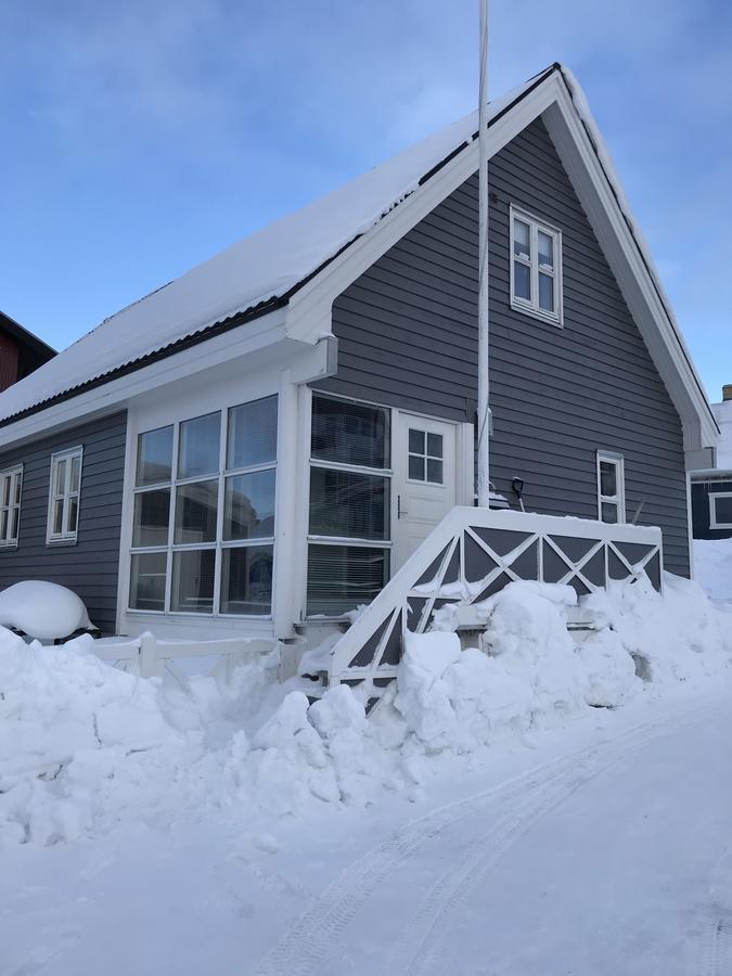 Hotel Nuuk - Apartment Nanoq Eksteriør bilde